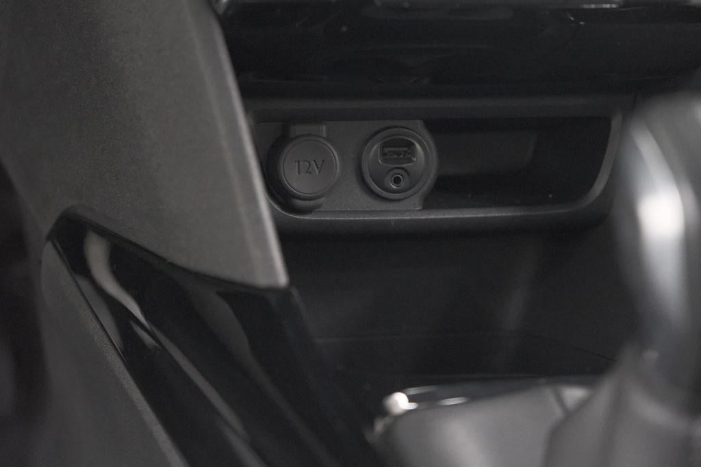 Peugeot 2008 puretech 110 allure | trekhaak | apple carplay | parkeersensor