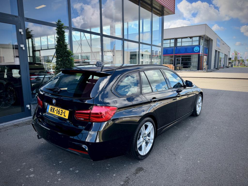 BMW 3-serie touring 318i corporate lease executive
