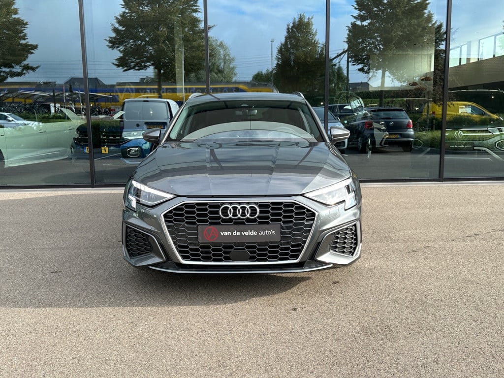 Audi A3 sportback 35 tfsi 150pk s-tronic s-line | led | virtual cockpit | s