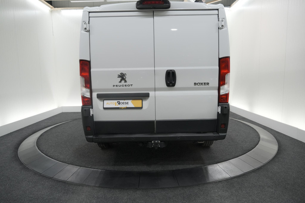 Peugeot Boxer 330 2.2 bluehdi 120 l1h1 premium | trekhaak | camera | betimm