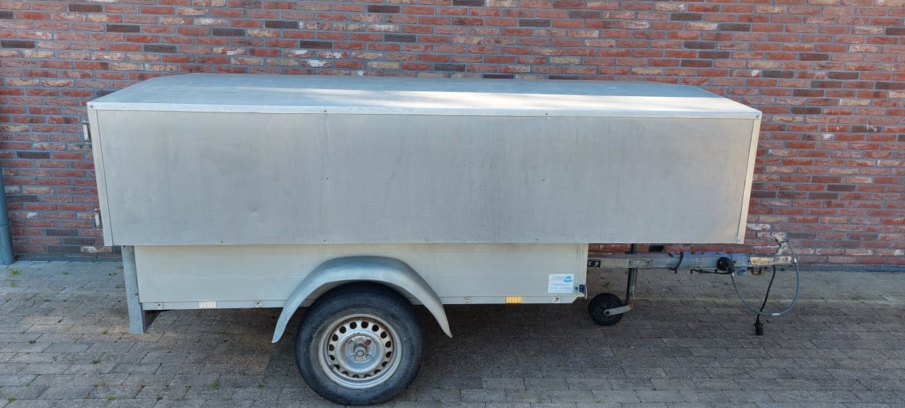 Aanhangwagen Surfkar