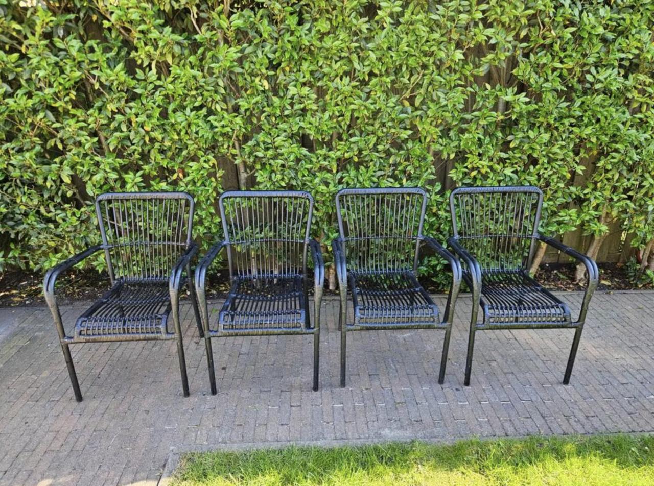 Set van 4 zwarte tuinstoelen