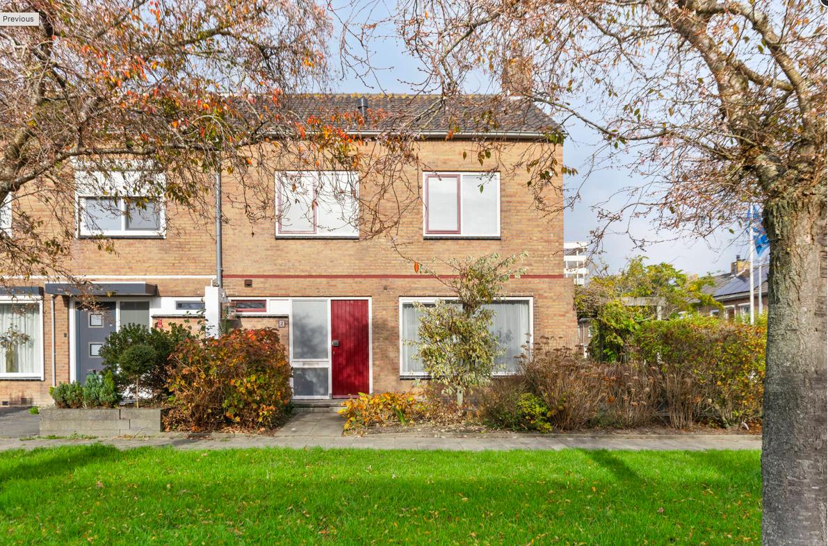 Te Koop, ruime Woning Paauwenburg, Vlissingen