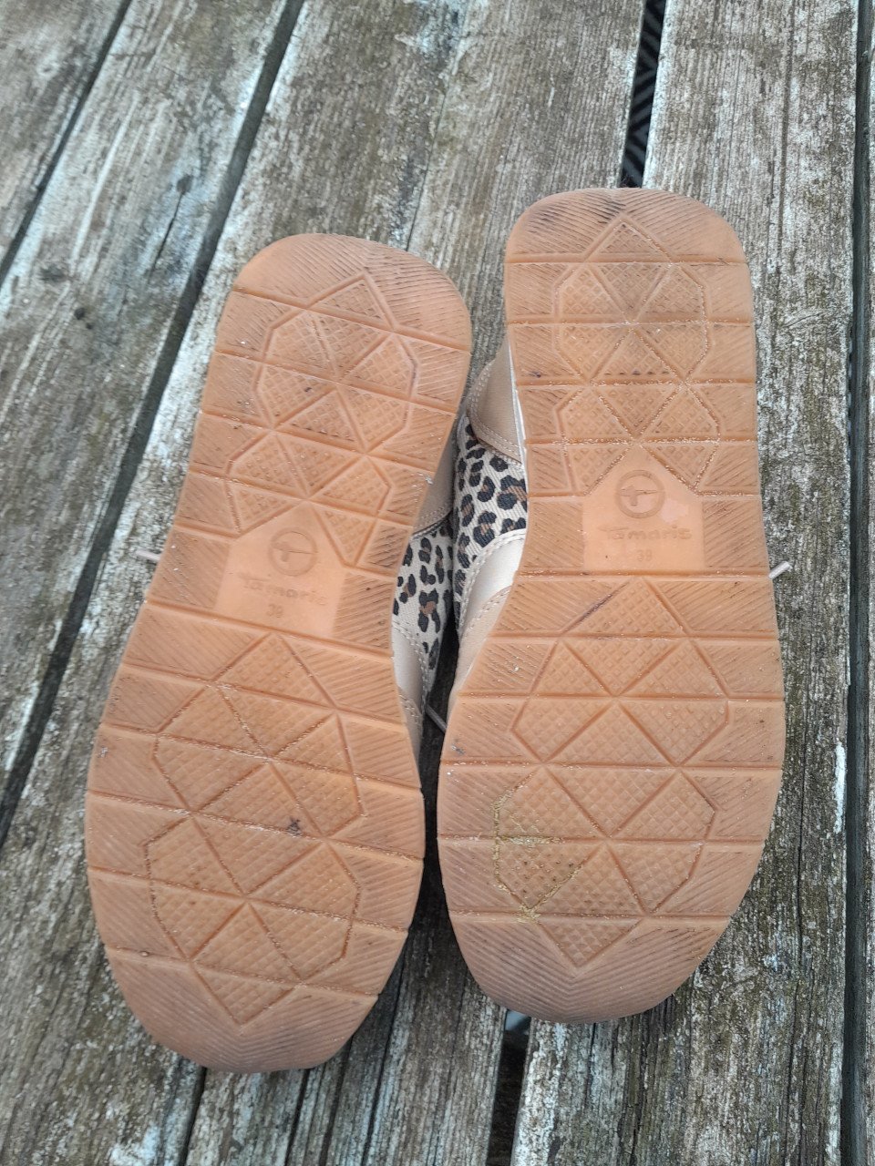 Luipaard sneakers Tamaris, maat 39