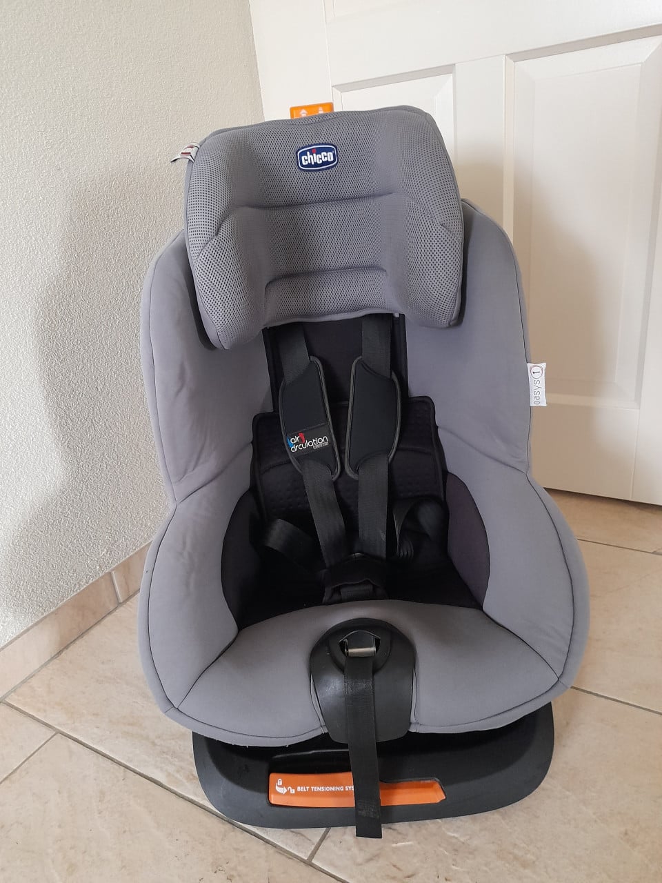 Chicco autostoel 9 / 18 kg (in goede schone staat)