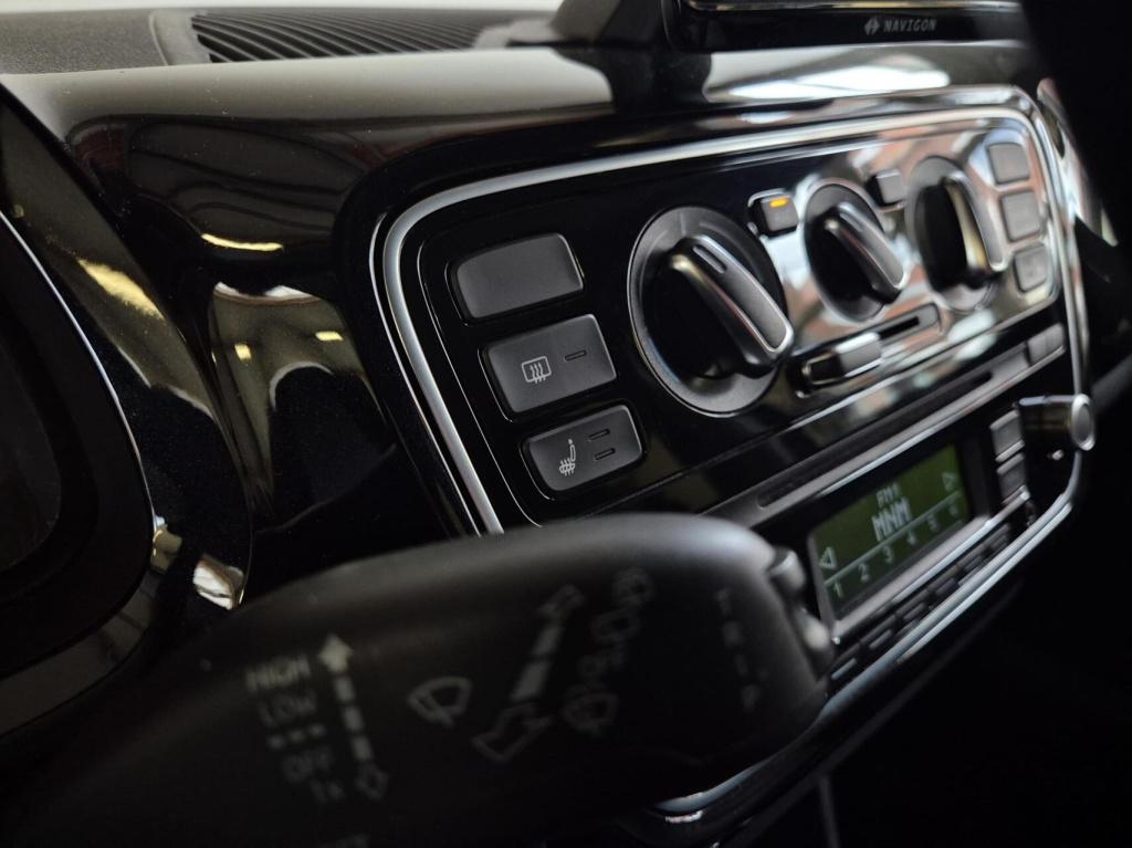 Volkswagen UP! 1.0 high up! bluemotion / 5-deurs / cruisecontrol / stoelver