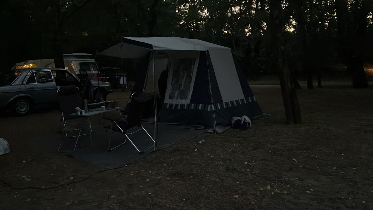 Bungalow tent