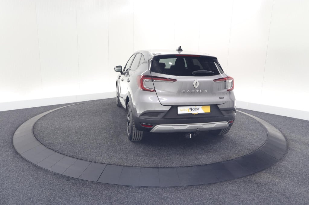 Renault Captur 1.6 e-tech full hybrid 145 techno | trekhaak | navigatie | p