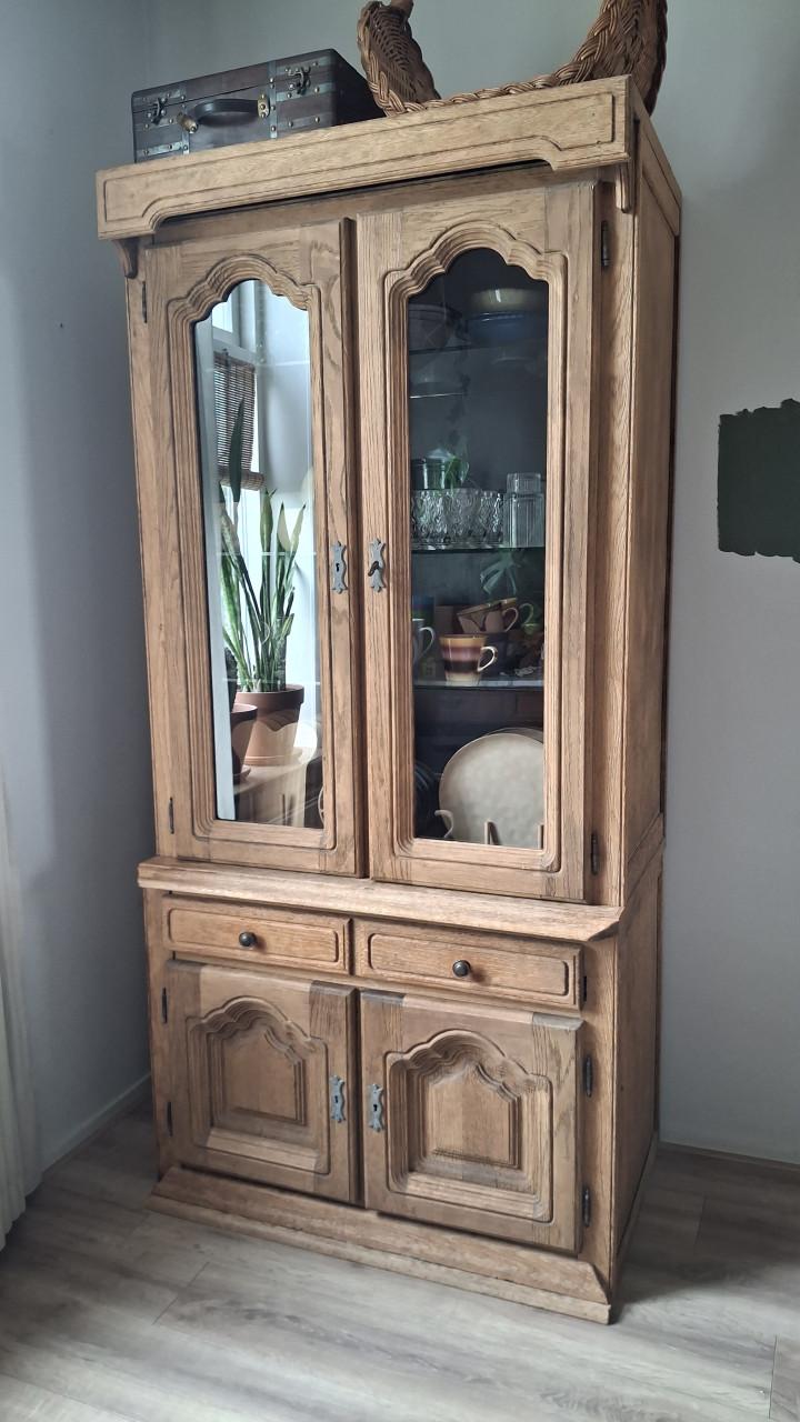 Prachtige houten servieskast