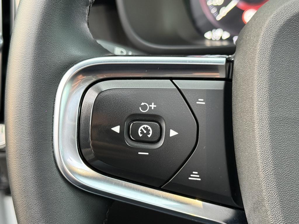 Volvo XC40 t5 262pk recharge ultimate dark| full options !!