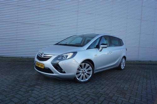 Opel Zafira 1.4 cosmo 7persoons - airco / navi / cruise / pano / parkeers. 