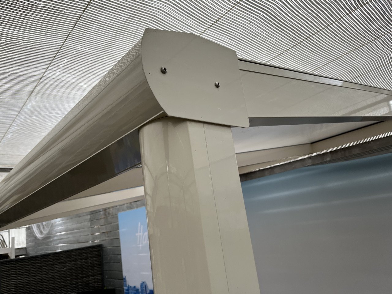 Aluminium veranda wit