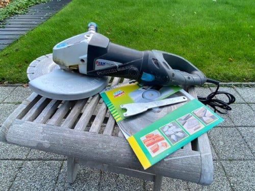 Te koop: Haakse slijptol
