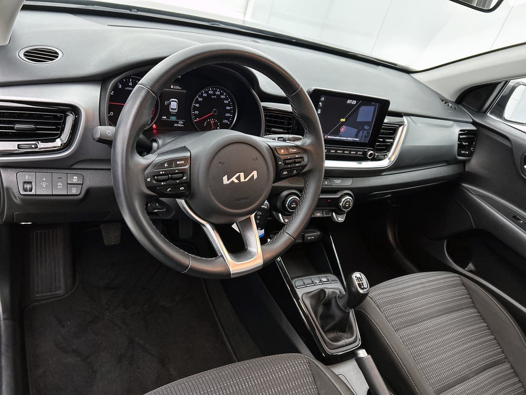 Kia Stonic 1.0 t-gdi mhev dynamicline | navigatie | trekhaak | climate cont