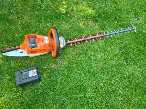 Accu heggenschaar stihl hsa82 met accu ap 200