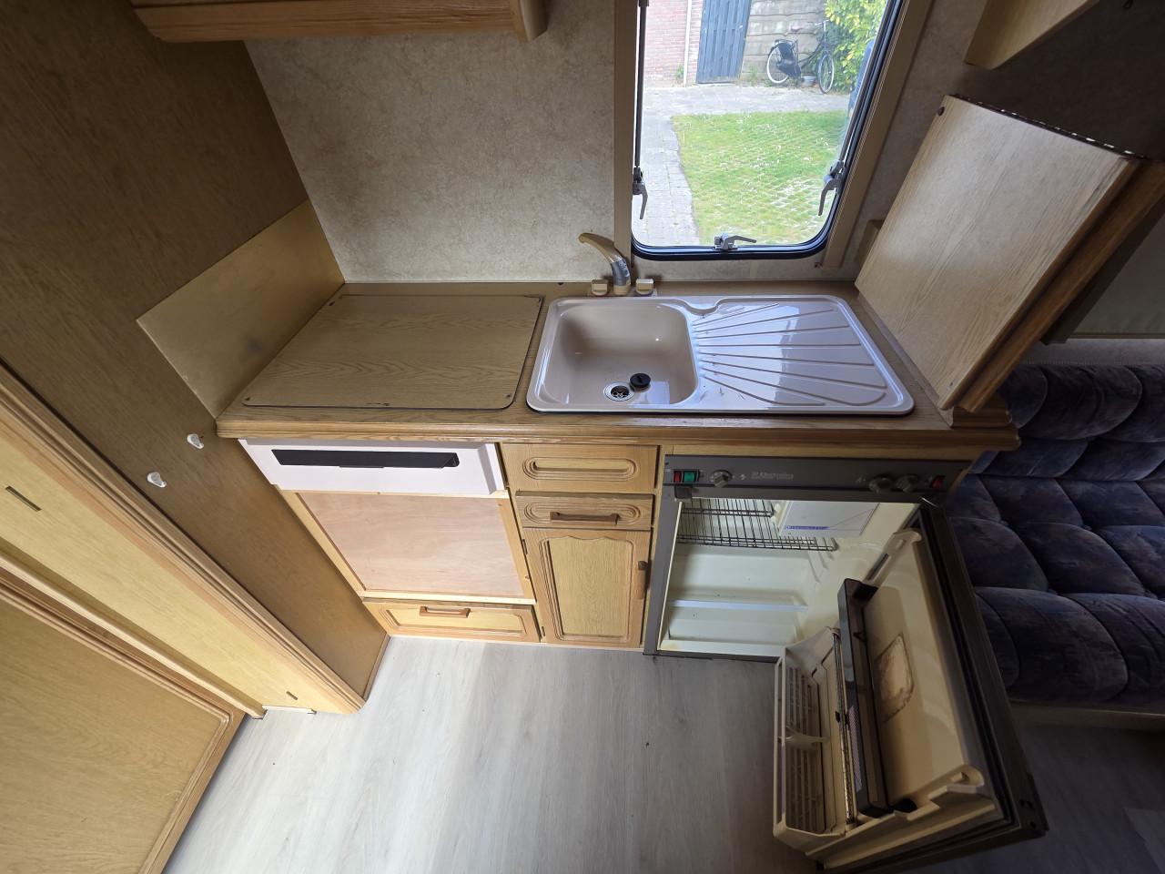 Swift challenger 470 met voortent