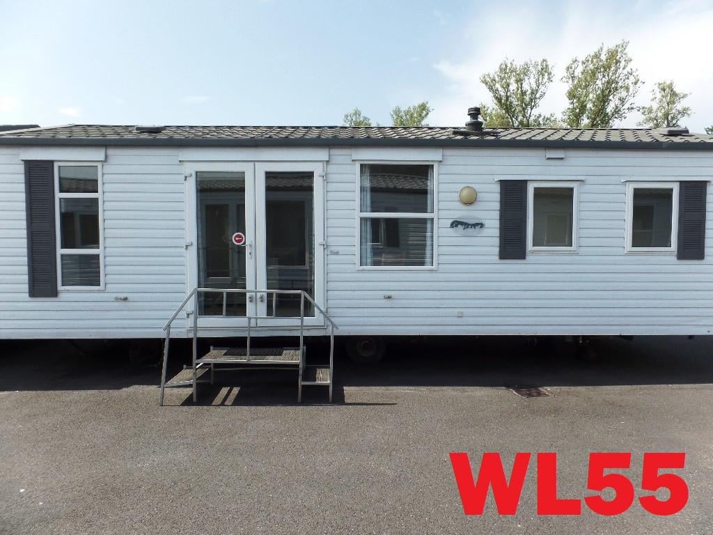 Stacaravans en chalets met middenkamer en dubbel glas tot 6 pers voorradig