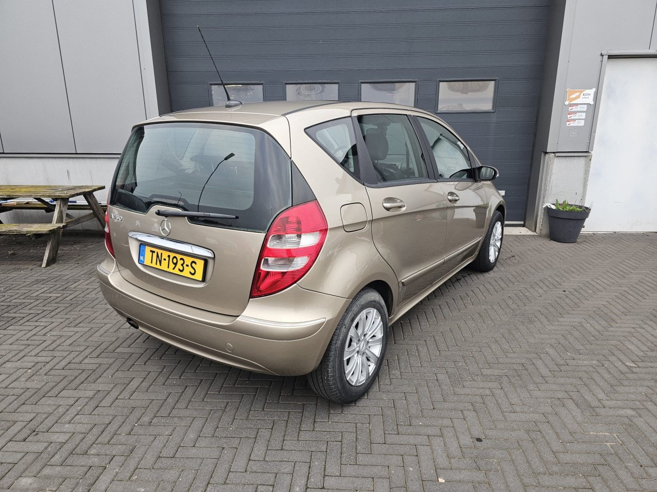 TE KOOP MERCEDES BENZ A KLASSE 150 AVANTGARDE ROKERSVRIJE AUTO