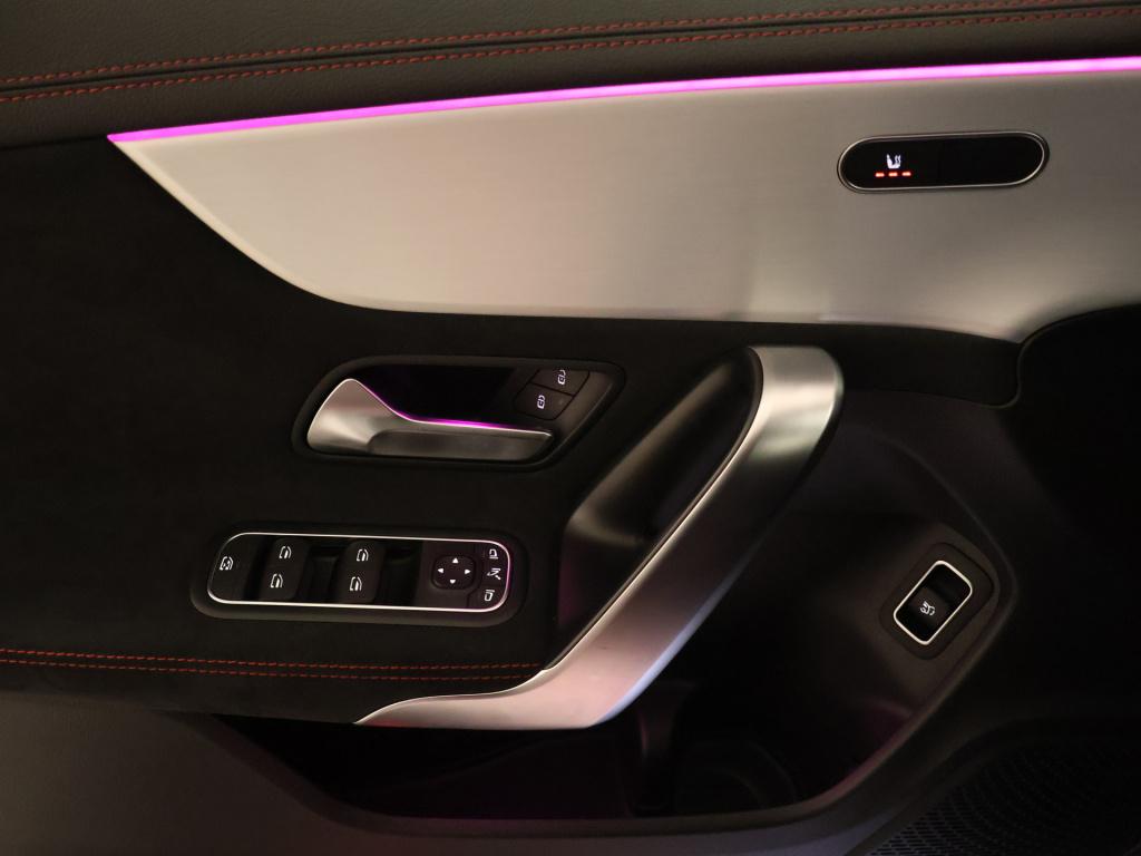 Mercedes-Benz Cla shooting brake shooting brake 180 amg | keyless go | sfee