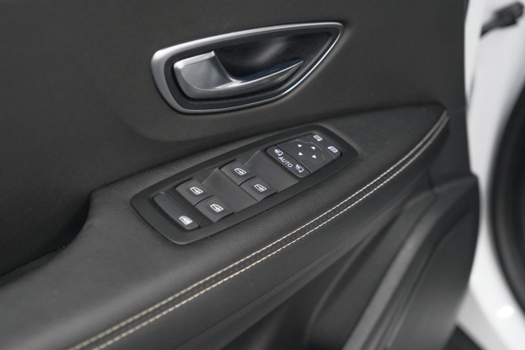 Renault Scenic tce 140 edc intens | trekhaak | camera | dodehoekdetectie | 