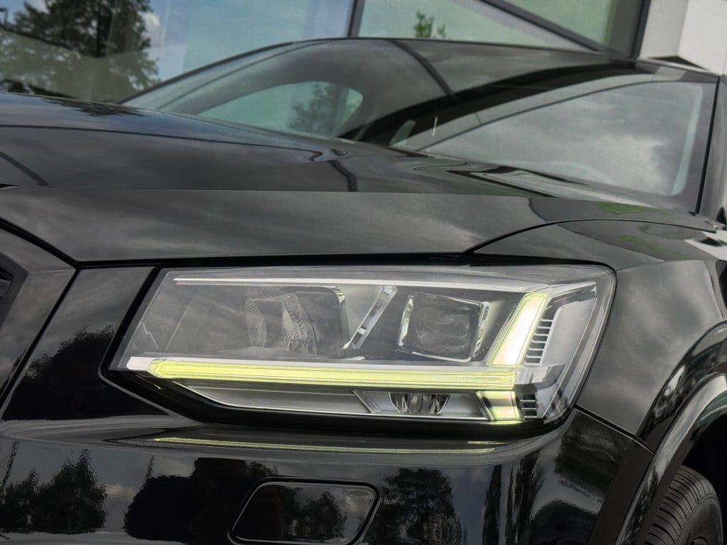 Audi Q2 35 tfsi s edition * panoramadak * camera * keyless
