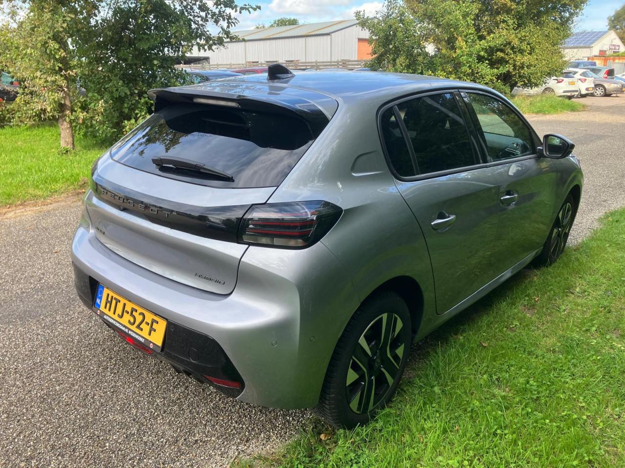 Peugeot 208 1.2 Hybride Automaat
