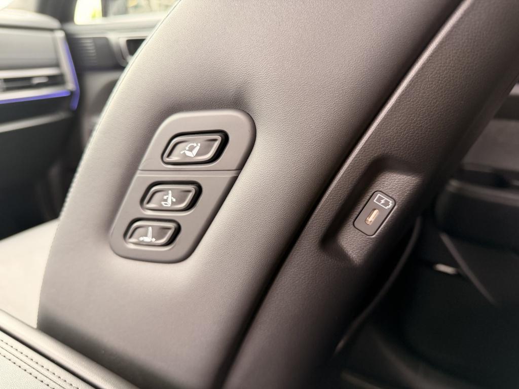 Hyundai Santa Fe 1.6 t-gdi phev black line 6 zits | elek. trekhaak | full o