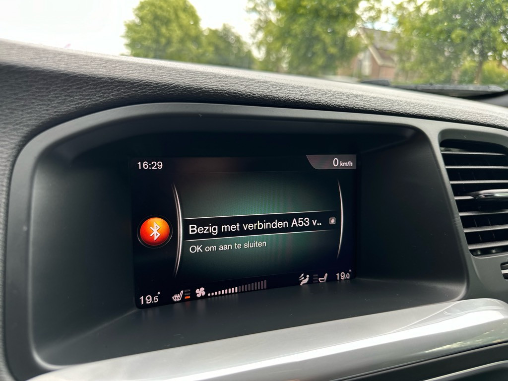 Volvo V60 2.0 t3 summum // 66.000km // dealeronderhouden //