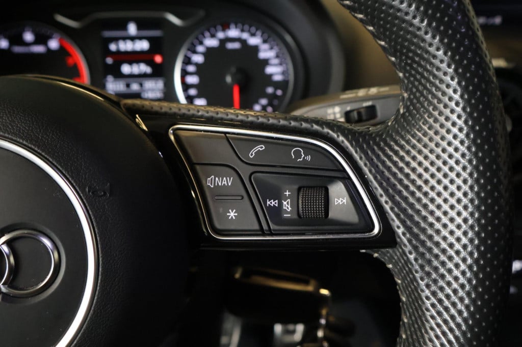 Audi A3 sportback 1.5 tfsi cod sport s line nl auto, cruise controle, led, 