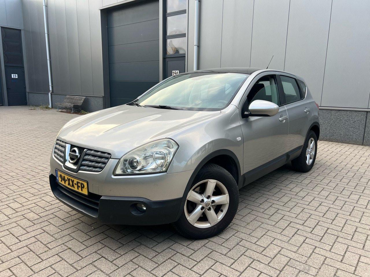Nissan Qashqai 1.6Acenta Pano/ Trekhaak Jaar apk