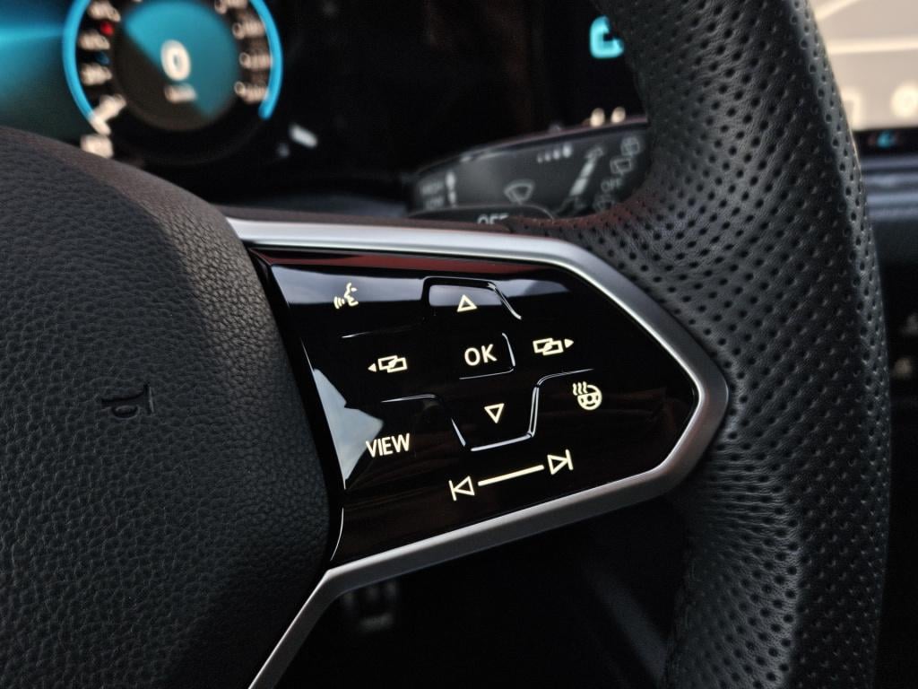 Volkswagen Golf variant 1.5 etsi r-line business | acc | elek. trekhaak