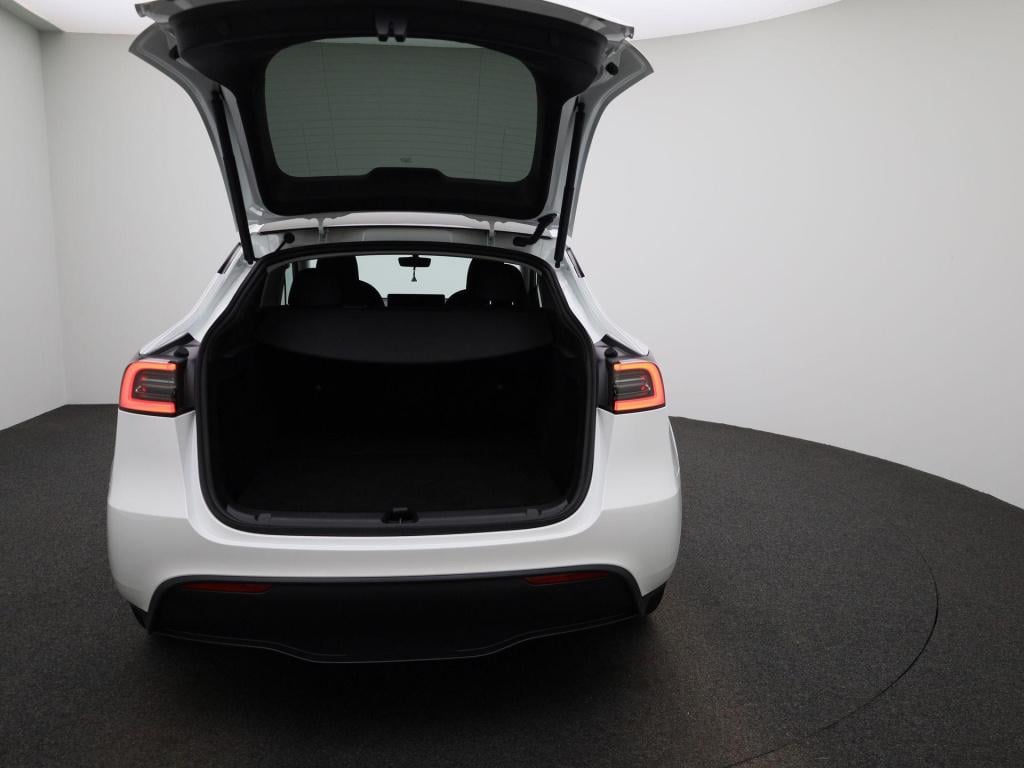 Tesla Model Y long range awd 75 kwh | 96% soh | fsd | btw-auto | lage km st
