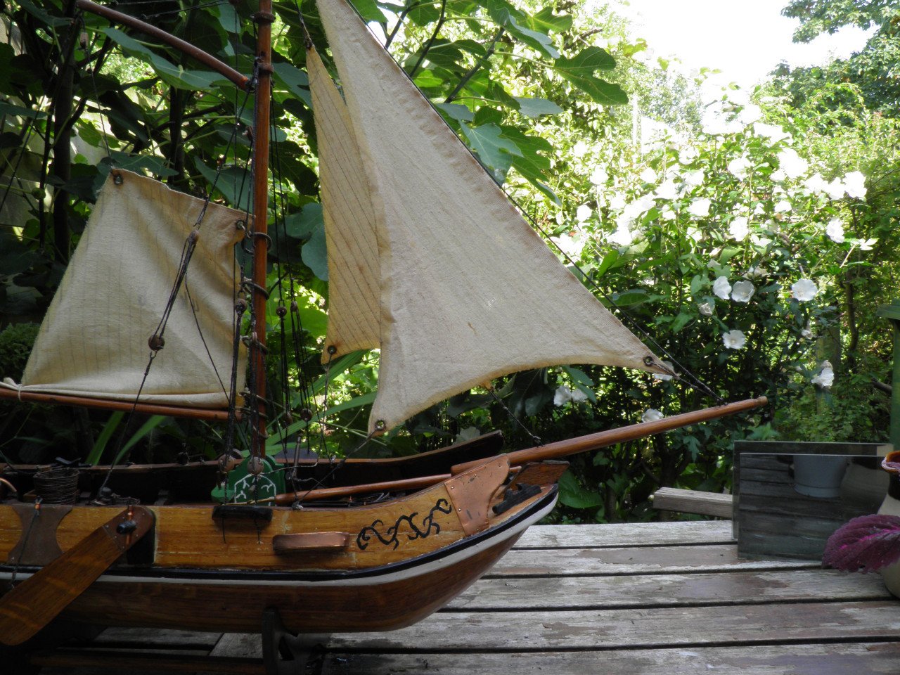 Houten vissersboot, zeer mooi 90 bij 65 cm