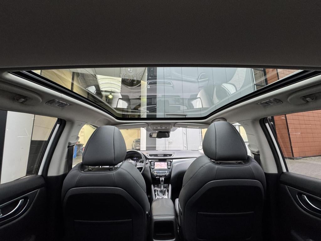 Nissan Qashqai 1.3 dig-t tekna automaat incl. trekhaak!