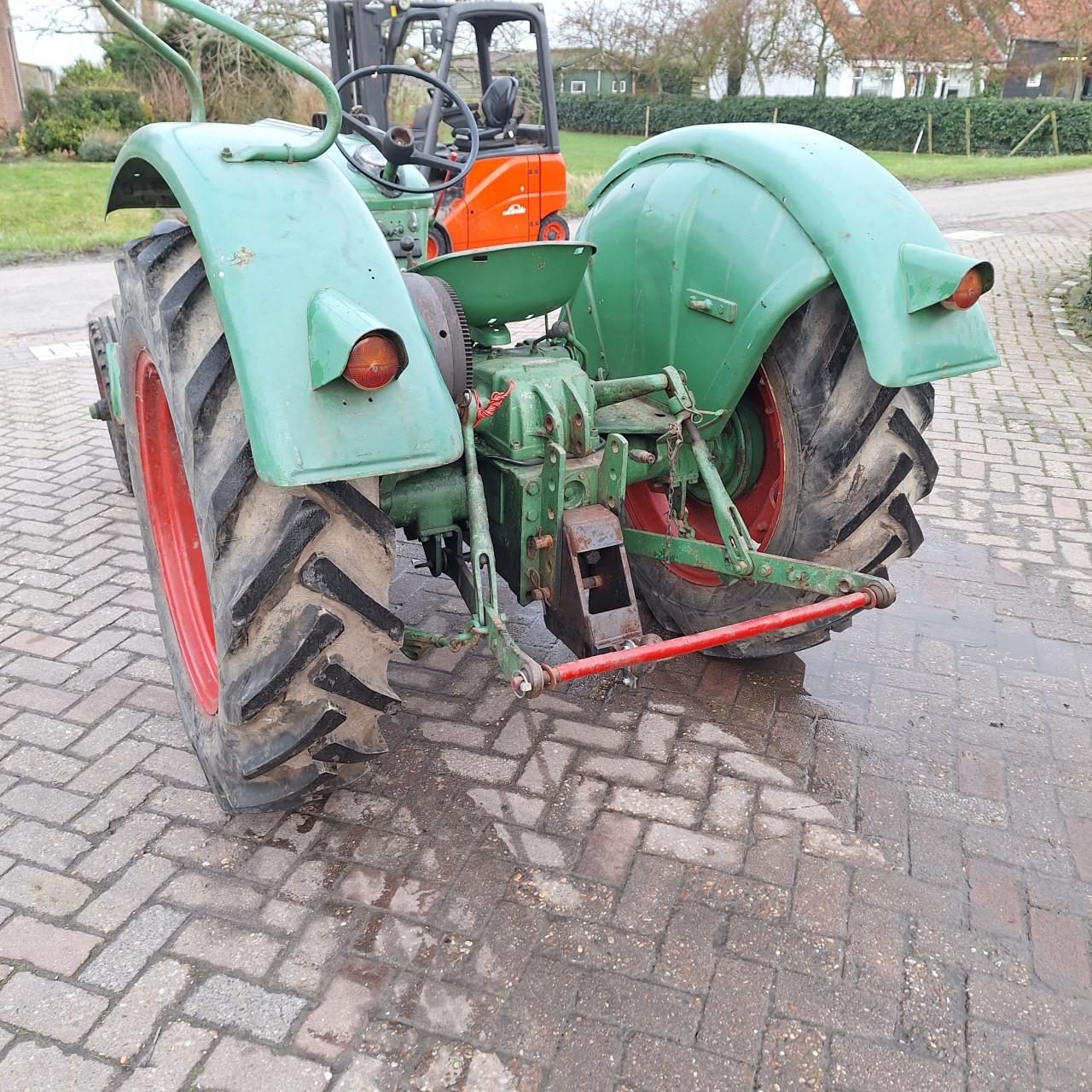 Deutz d25 met wat werk