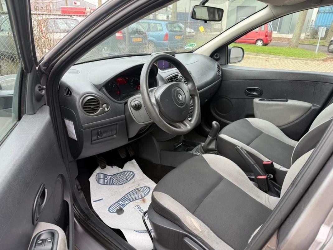 Renault Clio 1.2 Special Line Airco/ Navigatie