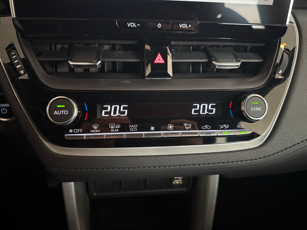 Toyota Corolla Cross hybrid 200 dynamic