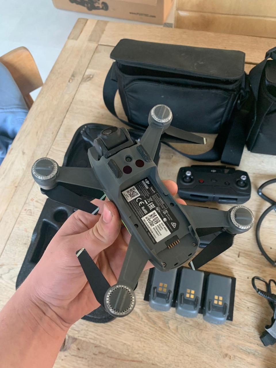 Dji Spark Fly More, 3 accus, 2 drones