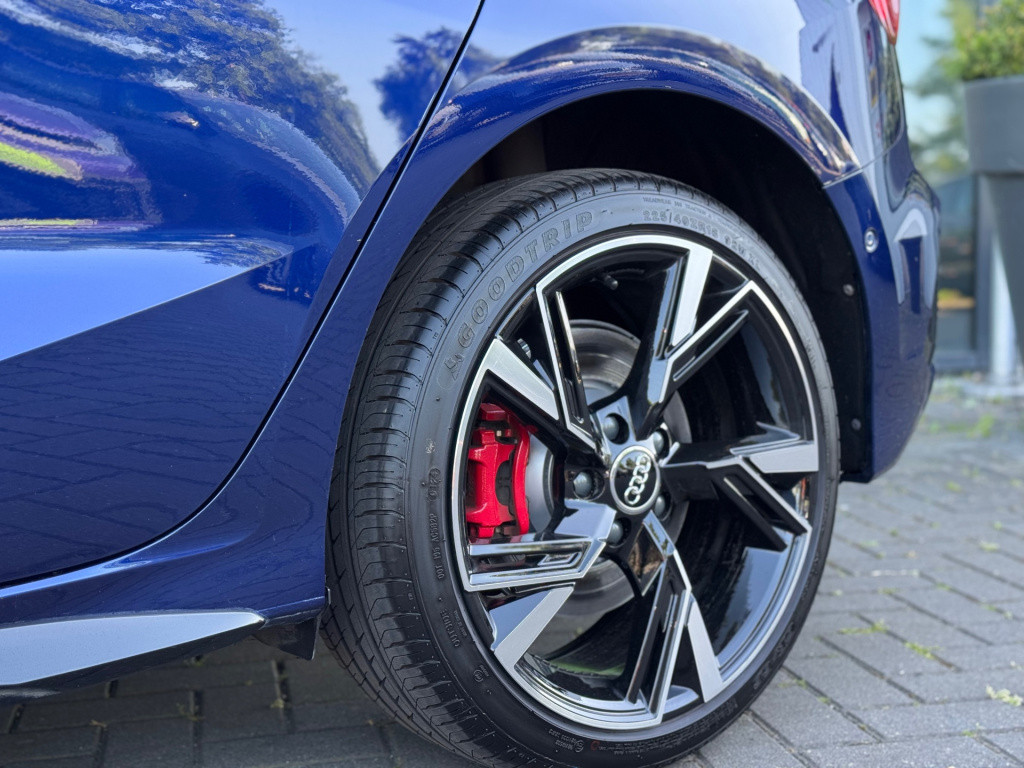 Audi A3 sportback 45 tfsi e s edition competition * panoramadak * virtual c