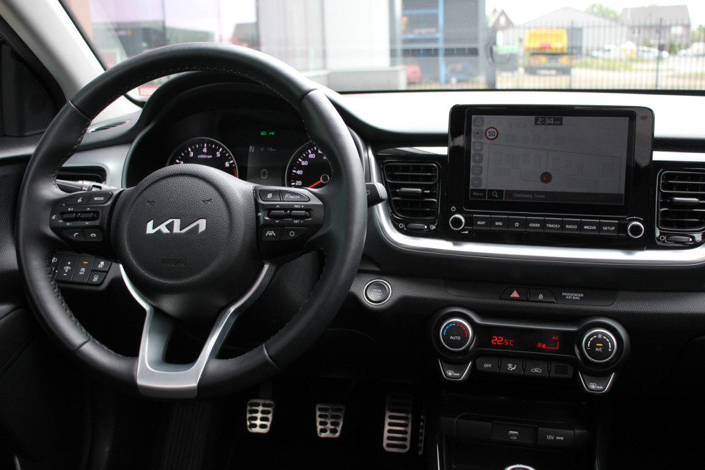 Kia Stonic 1.0 t-gdi platinum edition | schuifdak | leder | camera