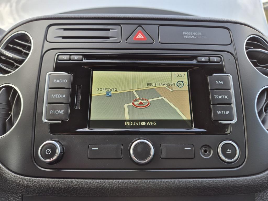Volkswagen Golf Plus 1.2 tsi highline | airco | navi |trekhaak | stoelverw 