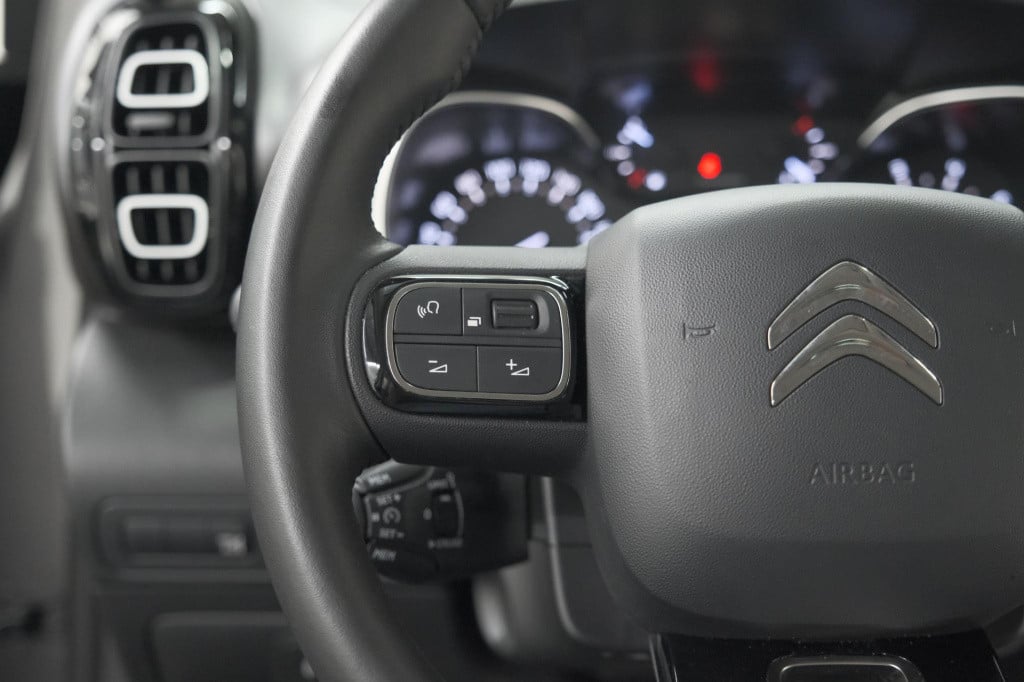 Citroen C3 Aircross puretech 130 eat6 max | camera | navigatie | apple carp