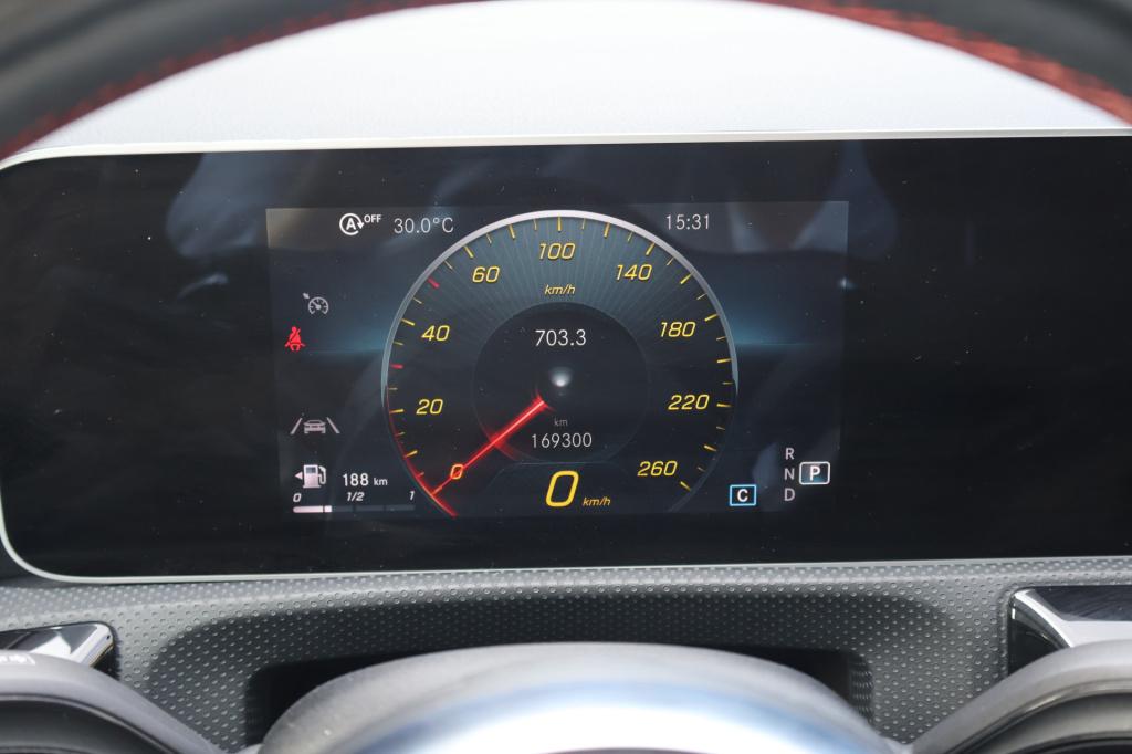 Mercedes-Benz A-Klasse 180 business solution amg l automaat l camera l temp