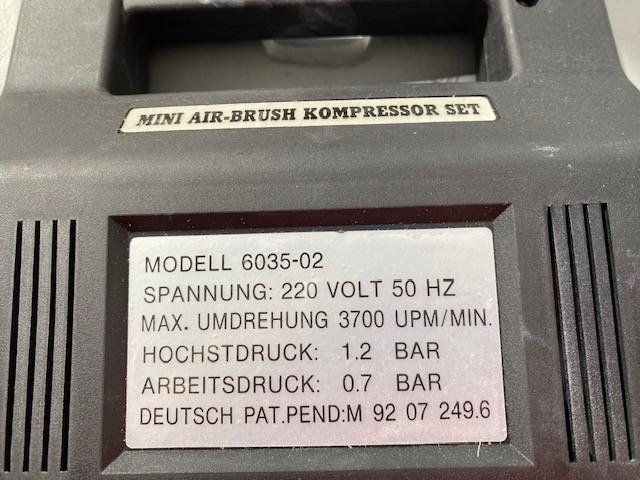 Mini Air Brush compressor set