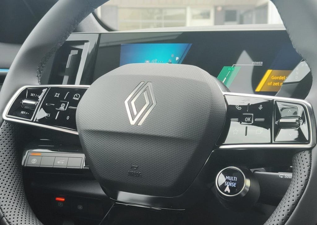 Renault Espace e-tech full hybrid 200 iconic 5p. - panoramisch vast glazen 