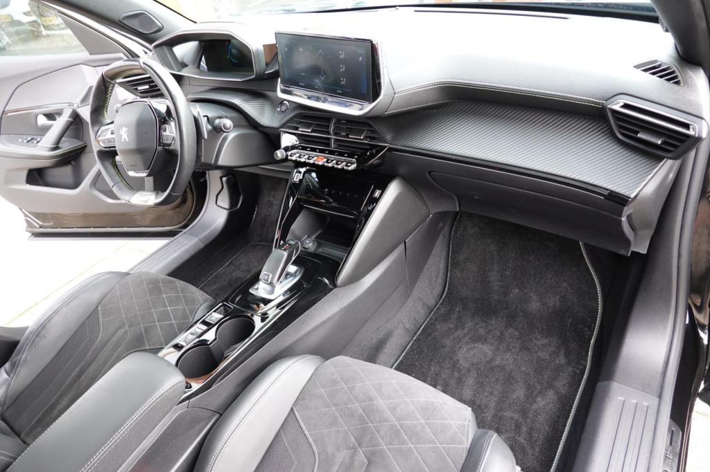 Peugeot 2008 1.2 puretech gt