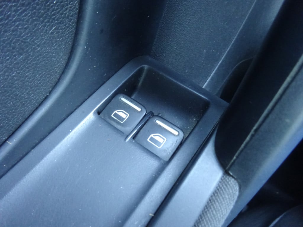 Volkswagen New Beetle 1.4 tsi sport climate control / cruise control / park