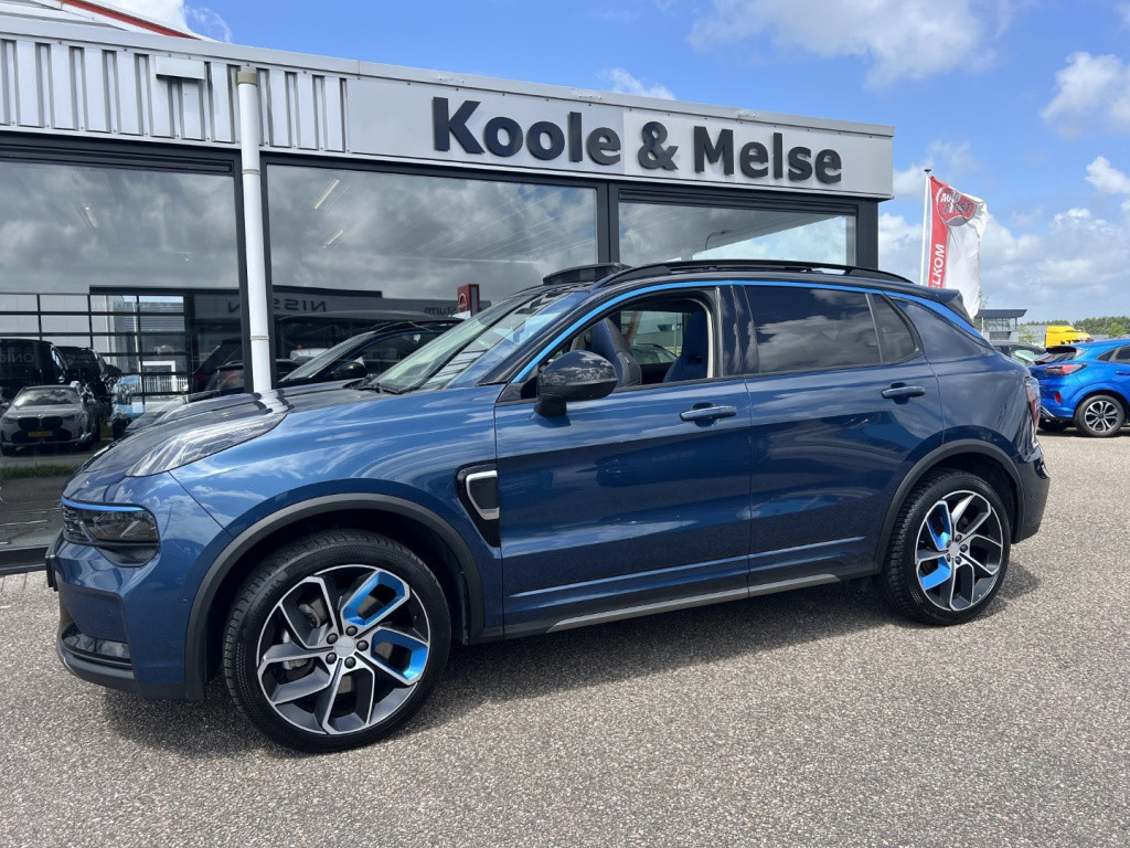 Lynk & Co 01 1.5 261pk plug in hybrid , trekhaak , pano dak , 360gr camera