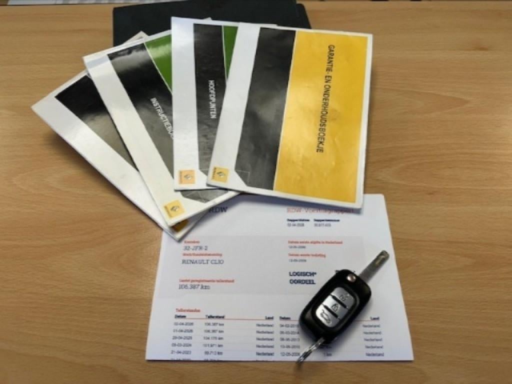 Renault Clio 1.2 - 16v collection