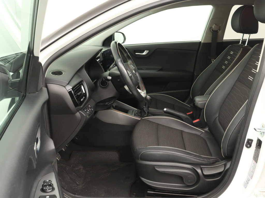 Kia Stonic 1.0 t-gdi mhev gt-line | stuur- en stoelverwarming | navigatie |